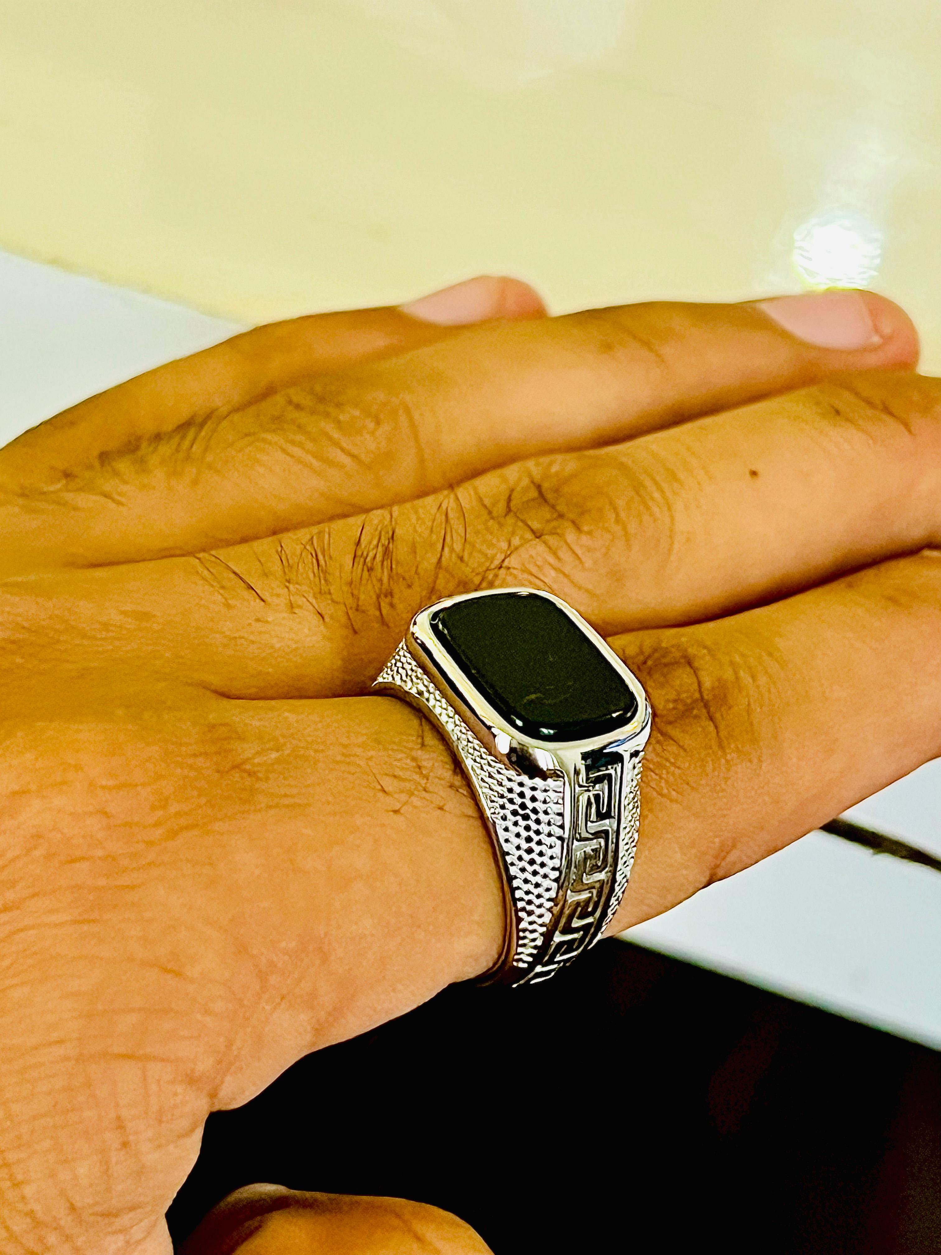 Men’s black Stone Ring – Luxury Italian design with swiss medusa Kstylez