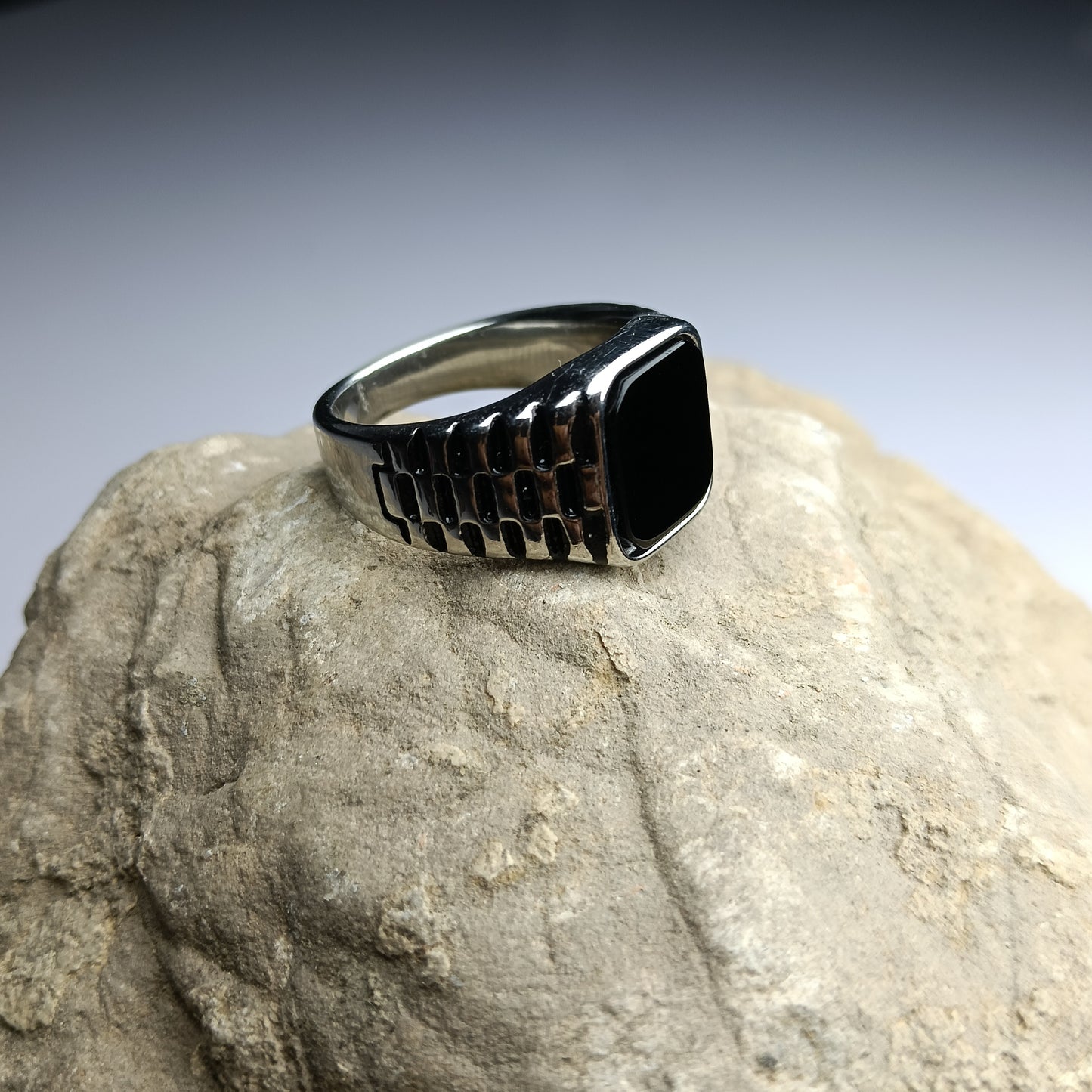 Silver Ring with Black Stone –  Bold Onyx Signet Ring Kstylez